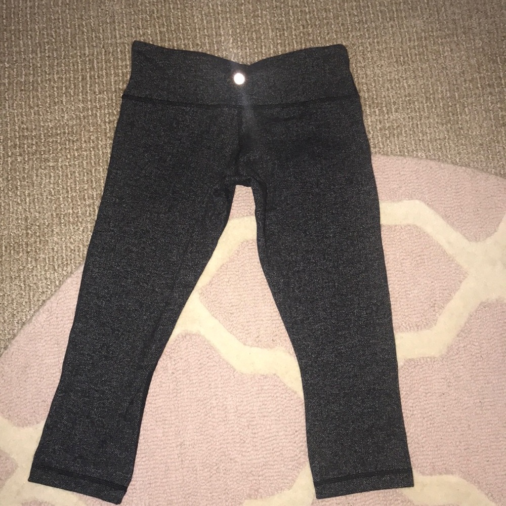Lululemon cropped leggings